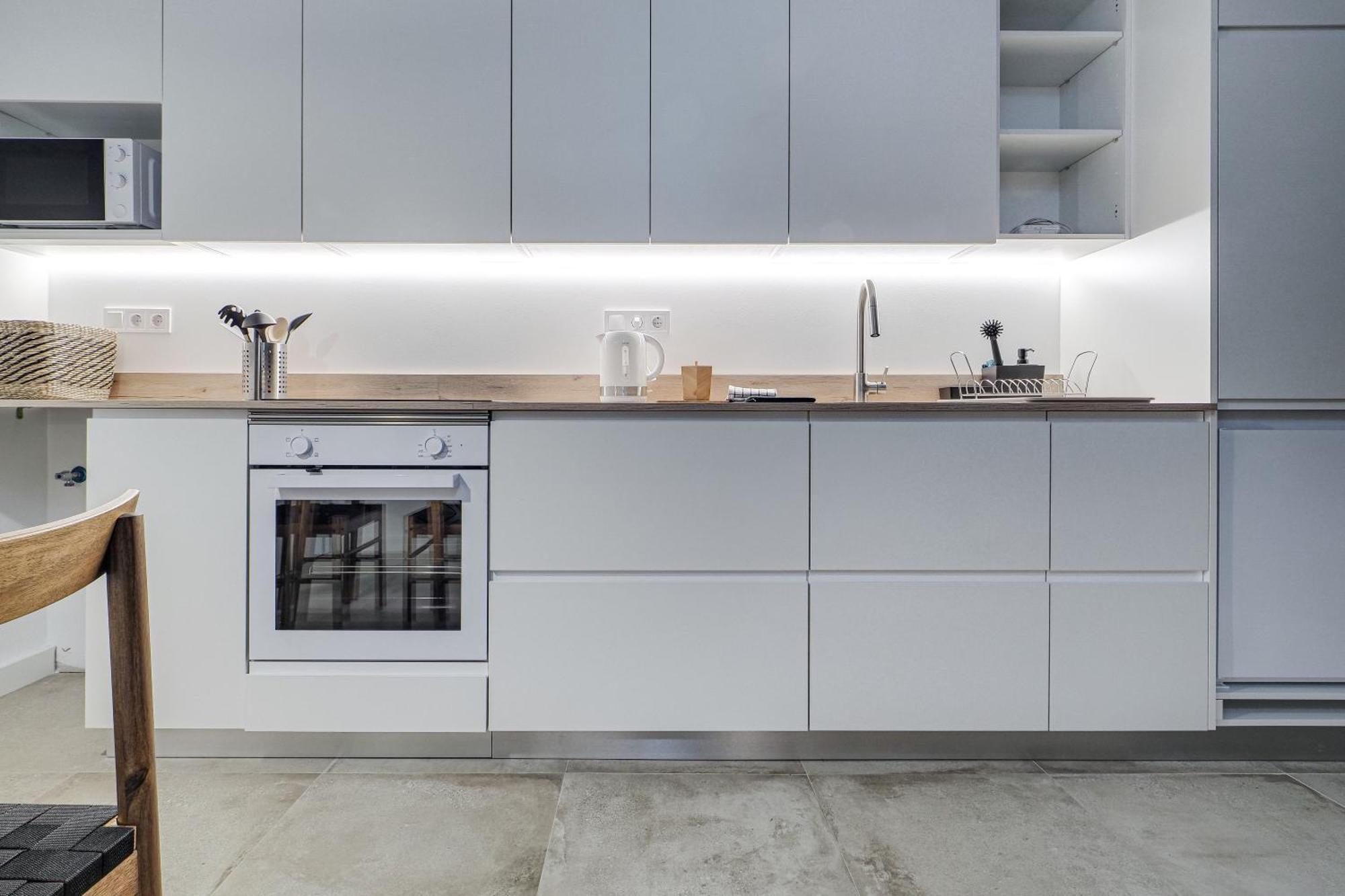 Luxury 1br Born Appartement